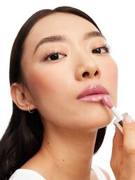 YSL ラブシャイン グロスプランパー
